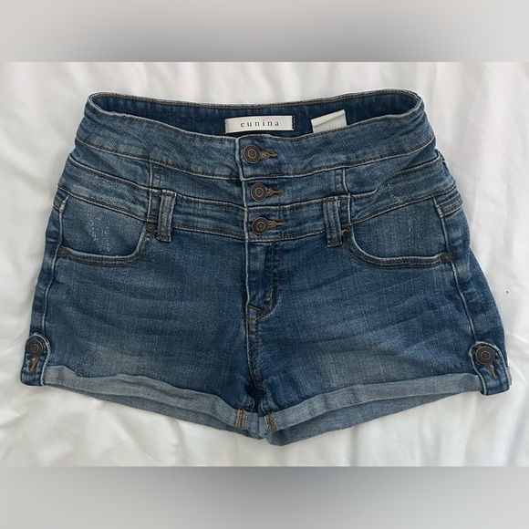 ⭐️ Eunina Ruby High Rise Stacked Waist Denim Shorts Size Small - Picture 1 of 8
